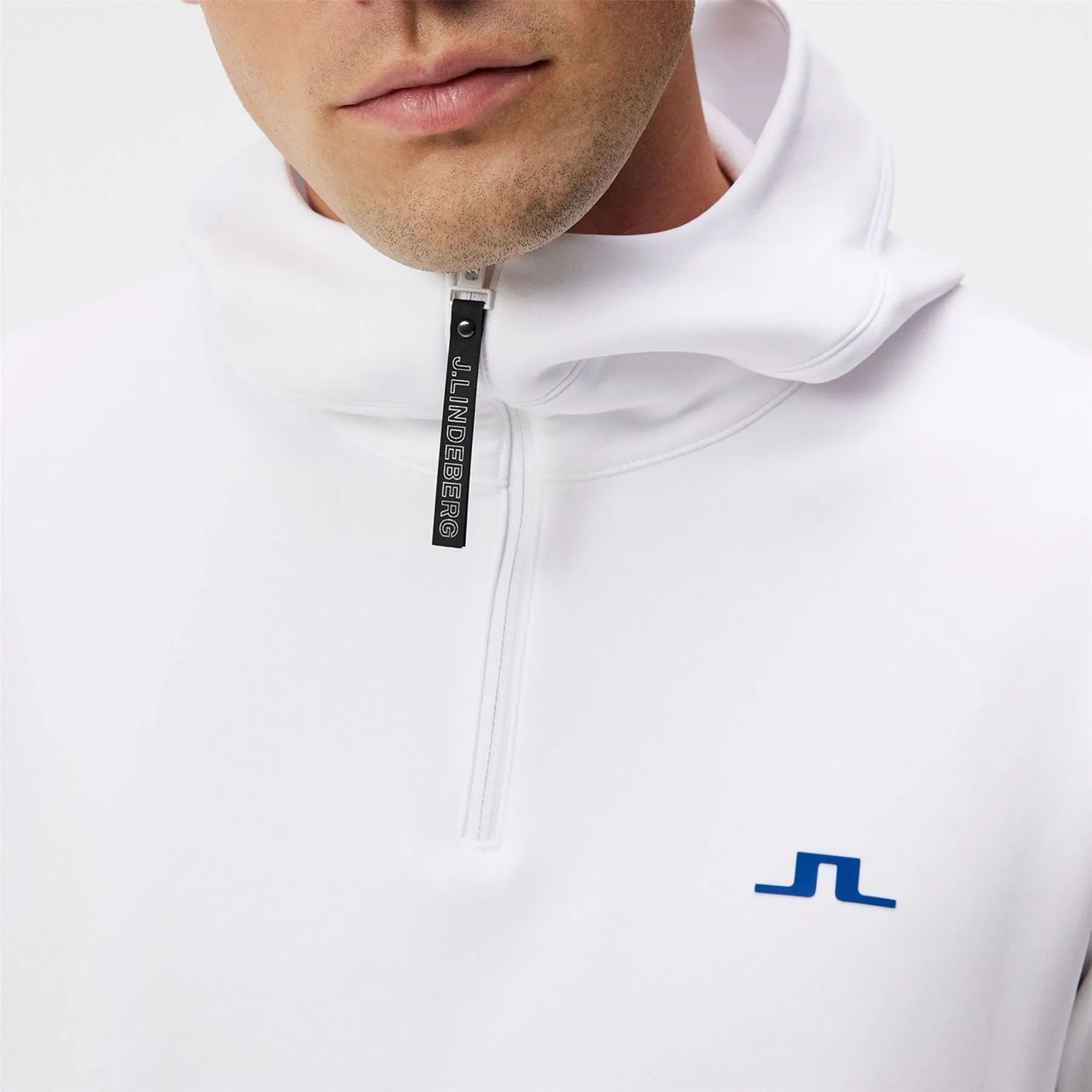 Aerial Quarter Hood White - W23