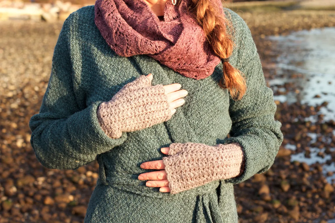 Fingerless Gloves