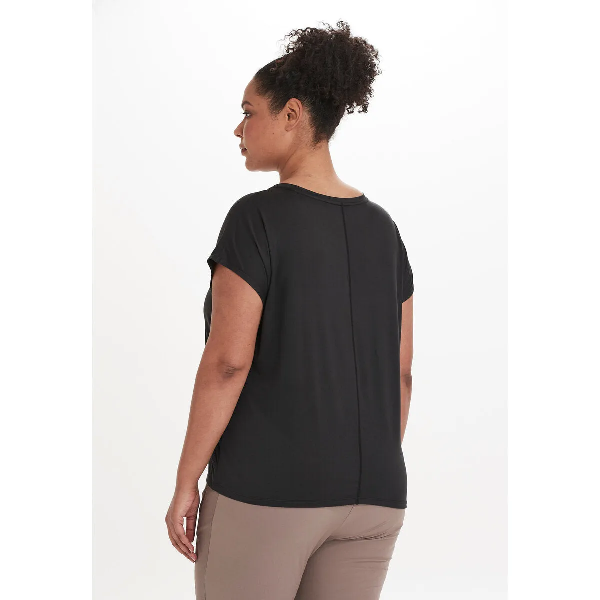 Jenirei  Soft Touch Tee - Black