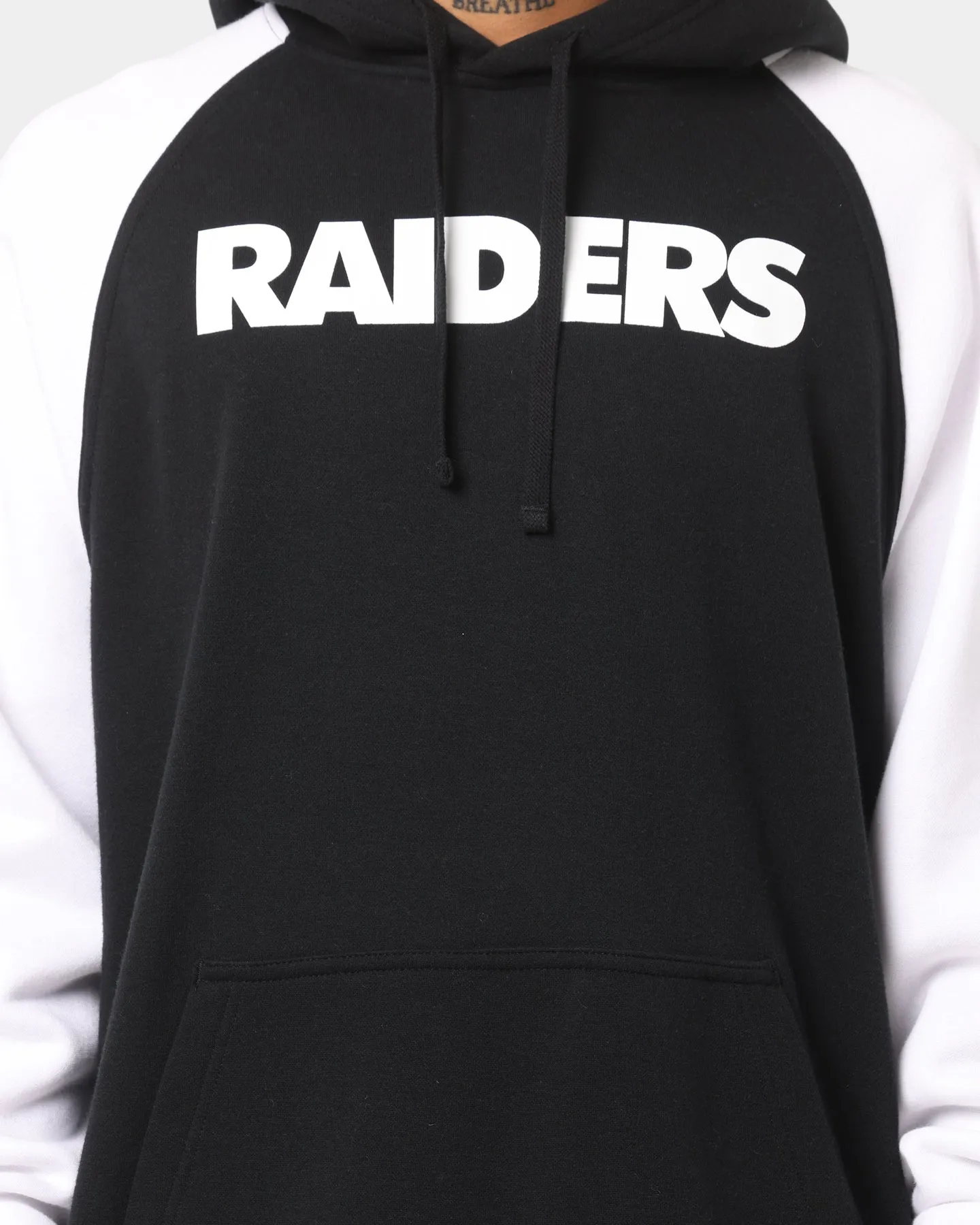 New Era Las Vegas Raiders Raglan Hoodie Black